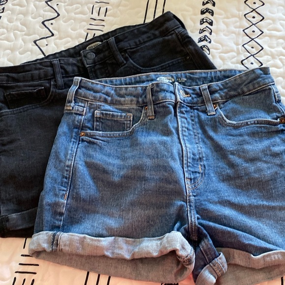 Old Navy shorts - Picture 1 of 4